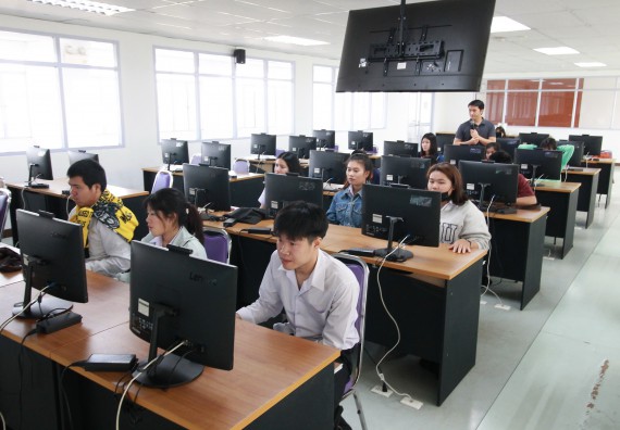 ภาพกิจกรรม โปรแกรมวิชาวิทยาการคอมพิวเตอร์ จัดอบรมเชิงปฏิบัติการการสร้าง Chatbot ด้วย Chatfuel