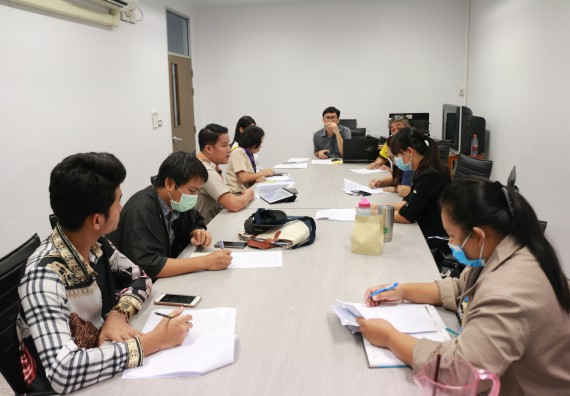 ภาพกิจกรรม คณะวิทยาศาสตร์และเทคโนโลยี จัดประชุม เรื่อง การจัดค่ายวิทยาศาสตร์โรงเรียนสาธิตฯ