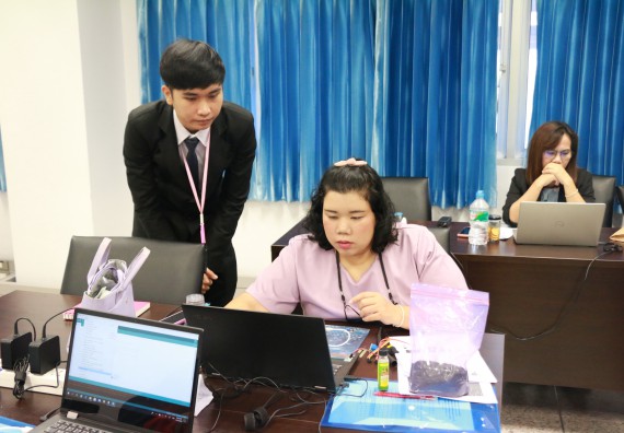 ภาพกิจกรรม โปรแกรมวิชาวิทยาการคอมพิวเตอร์ จัดกิจกรรมพัฒนาทักษะวิชาการ วิชาชีพวิทยาการคอมพิวเตอร์ให้กับบุคคลภายนอก