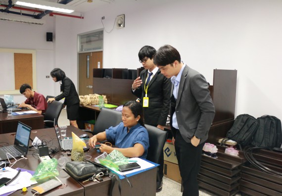 ภาพกิจกรรม โปรแกรมวิชาวิทยาการคอมพิวเตอร์ จัดกิจกรรมพัฒนาทักษะวิชาการ วิชาชีพวิทยาการคอมพิวเตอร์ให้กับบุคคลภายนอก