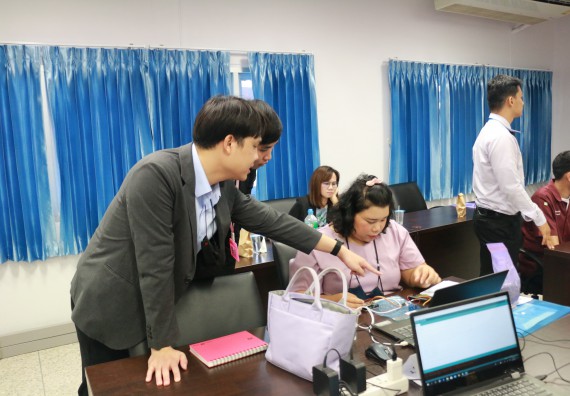 ภาพกิจกรรม โปรแกรมวิชาวิทยาการคอมพิวเตอร์ จัดกิจกรรมพัฒนาทักษะวิชาการ วิชาชีพวิทยาการคอมพิวเตอร์ให้กับบุคคลภายนอก