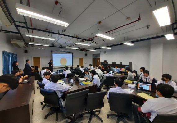 ภาพกิจกรรม โปรแกรมวิชาวิทยาการคอมพิวเตอร์ จัดกิจกรรมพัฒนาทักษะวิชาการ วิชาชีพวิทยาการคอมพิวเตอร์ให้กับนักศึกษาภายในโปรแกรมวิชาวิทยาการคอมพิวเตอร์