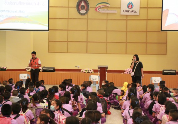 ภาพกิจกรรม คณะวิทยาศาสตร์และเทคโนโลยี จัดค่ายวิทยาศาสตร์โรงเรียนสาธิต (ภายใต้ความร่วมมือระหว่าง สำนักงานเขตพื้นที่การศึกษากำแพงเพชร เขต 1 กับมหาวิทยาลัยราชภัฏกำแพงเพชร) ระดับประถมศึกษาปีที่ 1-6