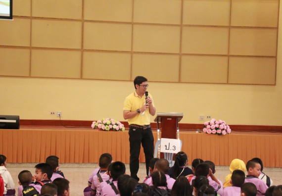 ภาพกิจกรรม คณะวิทยาศาสตร์และเทคโนโลยี จัดค่ายวิทยาศาสตร์โรงเรียนสาธิต (ภายใต้ความร่วมมือระหว่าง สำนักงานเขตพื้นที่การศึกษากำแพงเพชร เขต 1 กับมหาวิทยาลัยราชภัฏกำแพงเพชร) ระดับประถมศึกษาปีที่ 1-6