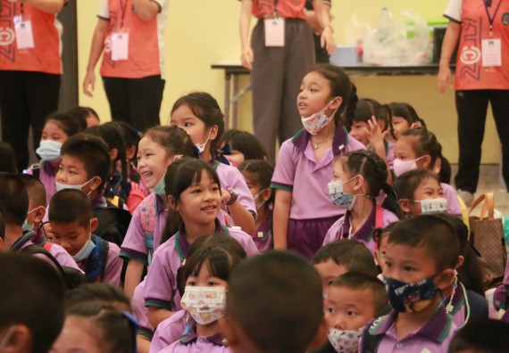 ภาพกิจกรรม คณะวิทยาศาสตร์และเทคโนโลยี จัดค่ายวิทยาศาสตร์โรงเรียนสาธิต (ภายใต้ความร่วมมือระหว่าง สำนักงานเขตพื้นที่การศึกษากำแพงเพชร เขต 1 กับมหาวิทยาลัยราชภัฏกำแพงเพชร) ระดับประถมศึกษาปีที่ 1-6