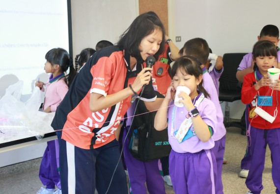 ภาพกิจกรรม คณะวิทยาศาสตร์และเทคโนโลยี จัดค่ายวิทยาศาสตร์โรงเรียนสาธิต (ภายใต้ความร่วมมือระหว่าง สำนักงานเขตพื้นที่การศึกษากำแพงเพชร เขต 1 กับมหาวิทยาลัยราชภัฏกำแพงเพชร) ระดับประถมศึกษาปีที่ 1-6