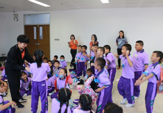 ภาพกิจกรรม คณะวิทยาศาสตร์และเทคโนโลยี จัดค่ายวิทยาศาสตร์โรงเรียนสาธิต (ภายใต้ความร่วมมือระหว่าง สำนักงานเขตพื้นที่การศึกษากำแพงเพชร เขต 1 กับมหาวิทยาลัยราชภัฏกำแพงเพชร) ระดับประถมศึกษาปีที่ 1-6