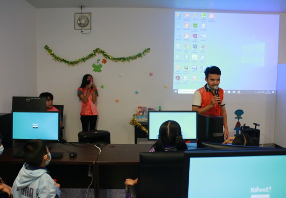 ภาพกิจกรรม คณะวิทยาศาสตร์และเทคโนโลยี จัดค่ายวิทยาศาสตร์โรงเรียนสาธิต (ภายใต้ความร่วมมือระหว่าง สำนักงานเขตพื้นที่การศึกษากำแพงเพชร เขต 1 กับมหาวิทยาลัยราชภัฏกำแพงเพชร) ระดับประถมศึกษาปีที่ 1-6