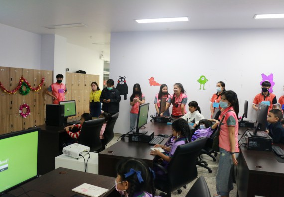 ภาพกิจกรรม คณะวิทยาศาสตร์และเทคโนโลยี จัดค่ายวิทยาศาสตร์โรงเรียนสาธิต (ภายใต้ความร่วมมือระหว่าง สำนักงานเขตพื้นที่การศึกษากำแพงเพชร เขต 1 กับมหาวิทยาลัยราชภัฏกำแพงเพชร) ระดับประถมศึกษาปีที่ 1-6