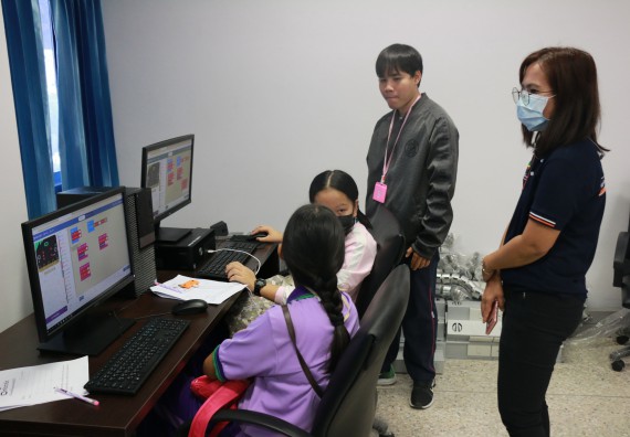 ภาพกิจกรรม คณะวิทยาศาสตร์และเทคโนโลยี จัดค่ายวิทยาศาสตร์โรงเรียนสาธิต (ภายใต้ความร่วมมือระหว่าง สำนักงานเขตพื้นที่การศึกษากำแพงเพชร เขต 1 กับมหาวิทยาลัยราชภัฏกำแพงเพชร) ระดับประถมศึกษาปีที่ 1-6