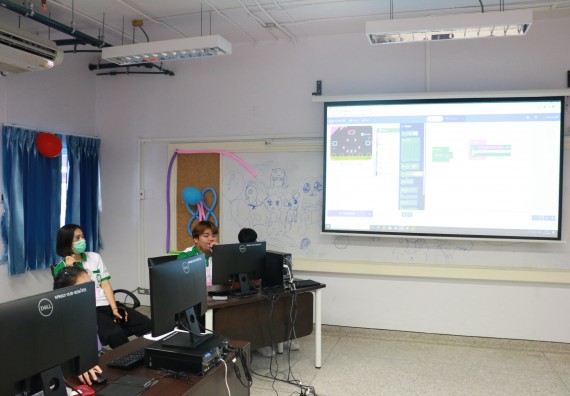 ภาพกิจกรรม คณะวิทยาศาสตร์และเทคโนโลยี จัดค่ายวิทยาศาสตร์โรงเรียนสาธิต (ภายใต้ความร่วมมือระหว่าง สำนักงานเขตพื้นที่การศึกษากำแพงเพชร เขต 1 กับมหาวิทยาลัยราชภัฏกำแพงเพชร) ระดับประถมศึกษาปีที่ 1-6