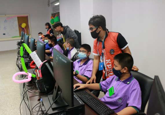 ภาพกิจกรรม คณะวิทยาศาสตร์และเทคโนโลยี จัดค่ายวิทยาศาสตร์โรงเรียนสาธิต (ภายใต้ความร่วมมือระหว่าง สำนักงานเขตพื้นที่การศึกษากำแพงเพชร เขต 1 กับมหาวิทยาลัยราชภัฏกำแพงเพชร) ระดับประถมศึกษาปีที่ 1-6