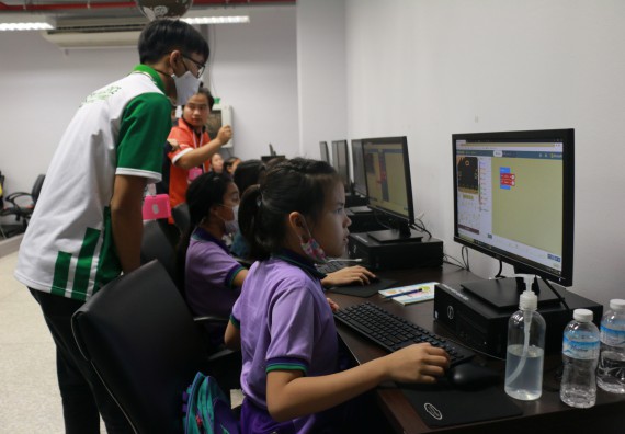 ภาพกิจกรรม คณะวิทยาศาสตร์และเทคโนโลยี จัดค่ายวิทยาศาสตร์โรงเรียนสาธิต (ภายใต้ความร่วมมือระหว่าง สำนักงานเขตพื้นที่การศึกษากำแพงเพชร เขต 1 กับมหาวิทยาลัยราชภัฏกำแพงเพชร) ระดับประถมศึกษาปีที่ 1-6