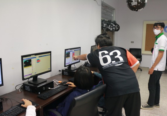 ภาพกิจกรรม คณะวิทยาศาสตร์และเทคโนโลยี จัดค่ายวิทยาศาสตร์โรงเรียนสาธิต (ภายใต้ความร่วมมือระหว่าง สำนักงานเขตพื้นที่การศึกษากำแพงเพชร เขต 1 กับมหาวิทยาลัยราชภัฏกำแพงเพชร) ระดับประถมศึกษาปีที่ 1-6