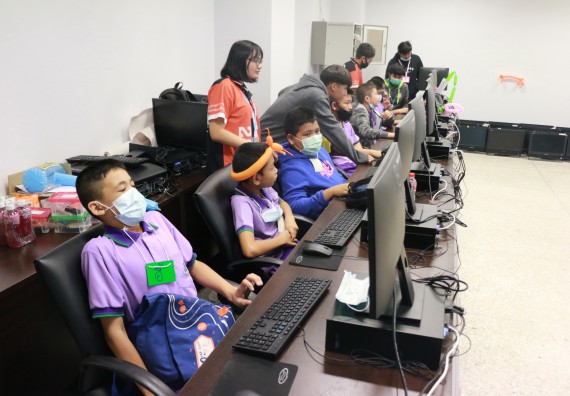 ภาพกิจกรรม คณะวิทยาศาสตร์และเทคโนโลยี จัดค่ายวิทยาศาสตร์โรงเรียนสาธิต (ภายใต้ความร่วมมือระหว่าง สำนักงานเขตพื้นที่การศึกษากำแพงเพชร เขต 1 กับมหาวิทยาลัยราชภัฏกำแพงเพชร) ระดับประถมศึกษาปีที่ 1-6