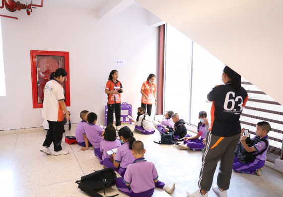 ภาพกิจกรรม คณะวิทยาศาสตร์และเทคโนโลยี จัดค่ายวิทยาศาสตร์โรงเรียนสาธิต (ภายใต้ความร่วมมือระหว่าง สำนักงานเขตพื้นที่การศึกษากำแพงเพชร เขต 1 กับมหาวิทยาลัยราชภัฏกำแพงเพชร) ระดับประถมศึกษาปีที่ 1-6