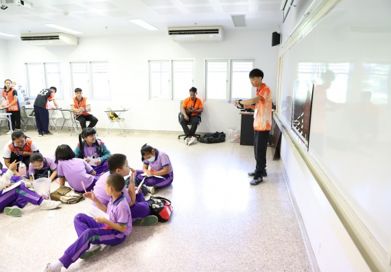 ภาพกิจกรรม คณะวิทยาศาสตร์และเทคโนโลยี จัดค่ายวิทยาศาสตร์โรงเรียนสาธิต (ภายใต้ความร่วมมือระหว่าง สำนักงานเขตพื้นที่การศึกษากำแพงเพชร เขต 1 กับมหาวิทยาลัยราชภัฏกำแพงเพชร) ระดับประถมศึกษาปีที่ 1-6