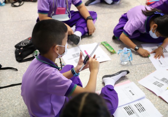 ภาพกิจกรรม คณะวิทยาศาสตร์และเทคโนโลยี จัดค่ายวิทยาศาสตร์โรงเรียนสาธิต (ภายใต้ความร่วมมือระหว่าง สำนักงานเขตพื้นที่การศึกษากำแพงเพชร เขต 1 กับมหาวิทยาลัยราชภัฏกำแพงเพชร) ระดับประถมศึกษาปีที่ 1-6