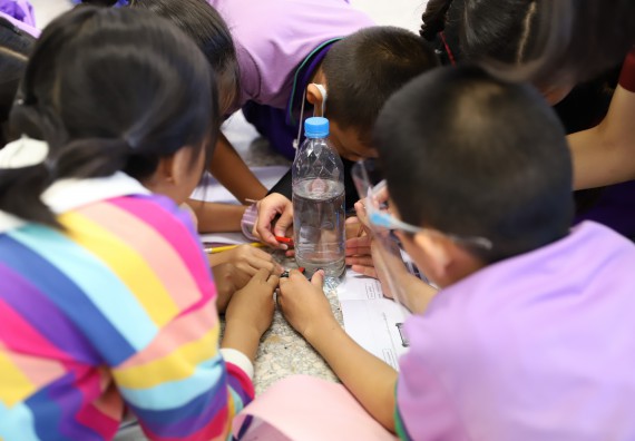 ภาพกิจกรรม คณะวิทยาศาสตร์และเทคโนโลยี จัดค่ายวิทยาศาสตร์โรงเรียนสาธิต (ภายใต้ความร่วมมือระหว่าง สำนักงานเขตพื้นที่การศึกษากำแพงเพชร เขต 1 กับมหาวิทยาลัยราชภัฏกำแพงเพชร) ระดับประถมศึกษาปีที่ 1-6