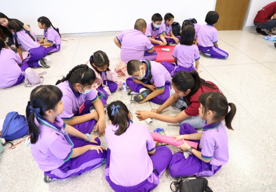 ภาพกิจกรรม คณะวิทยาศาสตร์และเทคโนโลยี จัดค่ายวิทยาศาสตร์โรงเรียนสาธิต (ภายใต้ความร่วมมือระหว่าง สำนักงานเขตพื้นที่การศึกษากำแพงเพชร เขต 1 กับมหาวิทยาลัยราชภัฏกำแพงเพชร) ระดับประถมศึกษาปีที่ 1-6