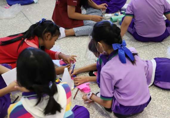 ภาพกิจกรรม คณะวิทยาศาสตร์และเทคโนโลยี จัดค่ายวิทยาศาสตร์โรงเรียนสาธิต (ภายใต้ความร่วมมือระหว่าง สำนักงานเขตพื้นที่การศึกษากำแพงเพชร เขต 1 กับมหาวิทยาลัยราชภัฏกำแพงเพชร) ระดับประถมศึกษาปีที่ 1-6