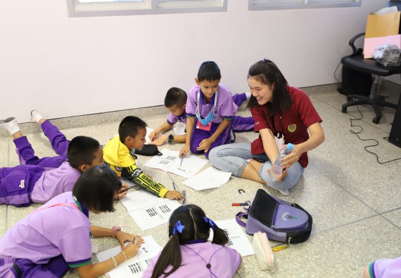 ภาพกิจกรรม คณะวิทยาศาสตร์และเทคโนโลยี จัดค่ายวิทยาศาสตร์โรงเรียนสาธิต (ภายใต้ความร่วมมือระหว่าง สำนักงานเขตพื้นที่การศึกษากำแพงเพชร เขต 1 กับมหาวิทยาลัยราชภัฏกำแพงเพชร) ระดับประถมศึกษาปีที่ 1-6