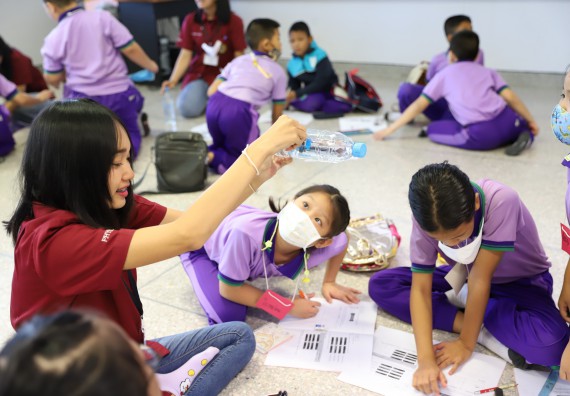 ภาพกิจกรรม คณะวิทยาศาสตร์และเทคโนโลยี จัดค่ายวิทยาศาสตร์โรงเรียนสาธิต (ภายใต้ความร่วมมือระหว่าง สำนักงานเขตพื้นที่การศึกษากำแพงเพชร เขต 1 กับมหาวิทยาลัยราชภัฏกำแพงเพชร) ระดับประถมศึกษาปีที่ 1-6