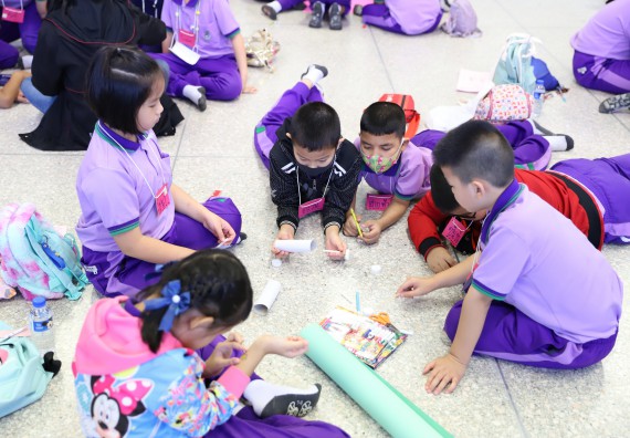 ภาพกิจกรรม คณะวิทยาศาสตร์และเทคโนโลยี จัดค่ายวิทยาศาสตร์โรงเรียนสาธิต (ภายใต้ความร่วมมือระหว่าง สำนักงานเขตพื้นที่การศึกษากำแพงเพชร เขต 1 กับมหาวิทยาลัยราชภัฏกำแพงเพชร) ระดับประถมศึกษาปีที่ 1-6