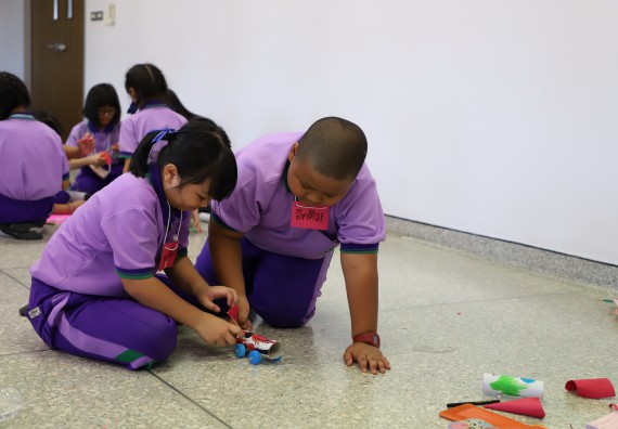 ภาพกิจกรรม คณะวิทยาศาสตร์และเทคโนโลยี จัดค่ายวิทยาศาสตร์โรงเรียนสาธิต (ภายใต้ความร่วมมือระหว่าง สำนักงานเขตพื้นที่การศึกษากำแพงเพชร เขต 1 กับมหาวิทยาลัยราชภัฏกำแพงเพชร) ระดับประถมศึกษาปีที่ 1-6