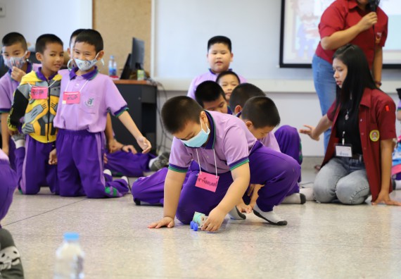 ภาพกิจกรรม คณะวิทยาศาสตร์และเทคโนโลยี จัดค่ายวิทยาศาสตร์โรงเรียนสาธิต (ภายใต้ความร่วมมือระหว่าง สำนักงานเขตพื้นที่การศึกษากำแพงเพชร เขต 1 กับมหาวิทยาลัยราชภัฏกำแพงเพชร) ระดับประถมศึกษาปีที่ 1-6