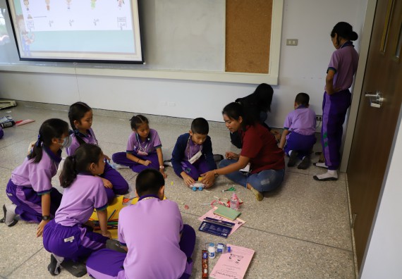 ภาพกิจกรรม คณะวิทยาศาสตร์และเทคโนโลยี จัดค่ายวิทยาศาสตร์โรงเรียนสาธิต (ภายใต้ความร่วมมือระหว่าง สำนักงานเขตพื้นที่การศึกษากำแพงเพชร เขต 1 กับมหาวิทยาลัยราชภัฏกำแพงเพชร) ระดับประถมศึกษาปีที่ 1-6