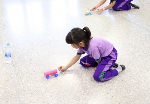 ภาพกิจกรรม คณะวิทยาศาสตร์และเทคโนโลยี จัดค่ายวิทยาศาสตร์โรงเรียนสาธิต (ภายใต้ความร่วมมือระหว่าง สำนักงานเขตพื้นที่การศึกษากำแพงเพชร เขต 1 กับมหาวิทยาลัยราชภัฏกำแพงเพชร) ระดับประถมศึกษาปีที่ 1-6