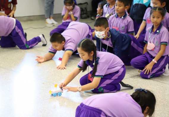 ภาพกิจกรรม คณะวิทยาศาสตร์และเทคโนโลยี จัดค่ายวิทยาศาสตร์โรงเรียนสาธิต (ภายใต้ความร่วมมือระหว่าง สำนักงานเขตพื้นที่การศึกษากำแพงเพชร เขต 1 กับมหาวิทยาลัยราชภัฏกำแพงเพชร) ระดับประถมศึกษาปีที่ 1-6