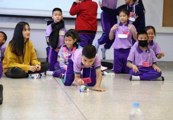 ภาพกิจกรรม คณะวิทยาศาสตร์และเทคโนโลยี จัดค่ายวิทยาศาสตร์โรงเรียนสาธิต (ภายใต้ความร่วมมือระหว่าง สำนักงานเขตพื้นที่การศึกษากำแพงเพชร เขต 1 กับมหาวิทยาลัยราชภัฏกำแพงเพชร) ระดับประถมศึกษาปีที่ 1-6