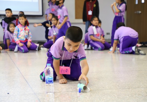 ภาพกิจกรรม คณะวิทยาศาสตร์และเทคโนโลยี จัดค่ายวิทยาศาสตร์โรงเรียนสาธิต (ภายใต้ความร่วมมือระหว่าง สำนักงานเขตพื้นที่การศึกษากำแพงเพชร เขต 1 กับมหาวิทยาลัยราชภัฏกำแพงเพชร) ระดับประถมศึกษาปีที่ 1-6