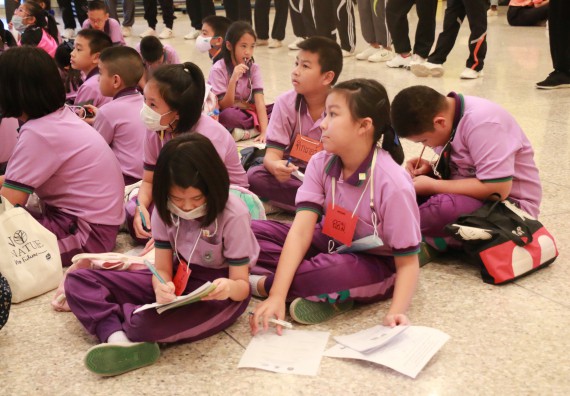 ภาพกิจกรรม คณะวิทยาศาสตร์และเทคโนโลยี จัดค่ายวิทยาศาสตร์โรงเรียนสาธิต (ภายใต้ความร่วมมือระหว่าง สำนักงานเขตพื้นที่การศึกษากำแพงเพชร เขต 1 กับมหาวิทยาลัยราชภัฏกำแพงเพชร) ระดับประถมศึกษาปีที่ 1-6