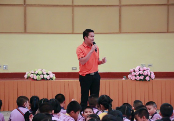 ภาพกิจกรรม คณะวิทยาศาสตร์และเทคโนโลยี จัดค่ายวิทยาศาสตร์โรงเรียนสาธิต (ภายใต้ความร่วมมือระหว่าง สำนักงานเขตพื้นที่การศึกษากำแพงเพชร เขต 1 กับมหาวิทยาลัยราชภัฏกำแพงเพชร) ระดับประถมศึกษาปีที่ 1-6