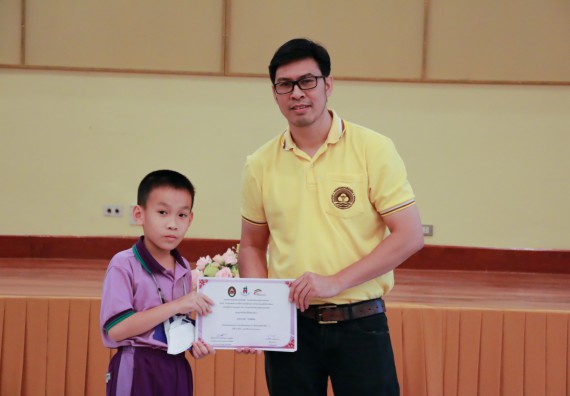 ภาพกิจกรรม คณะวิทยาศาสตร์และเทคโนโลยี จัดค่ายวิทยาศาสตร์โรงเรียนสาธิต (ภายใต้ความร่วมมือระหว่าง สำนักงานเขตพื้นที่การศึกษากำแพงเพชร เขต 1 กับมหาวิทยาลัยราชภัฏกำแพงเพชร) ระดับประถมศึกษาปีที่ 1-6