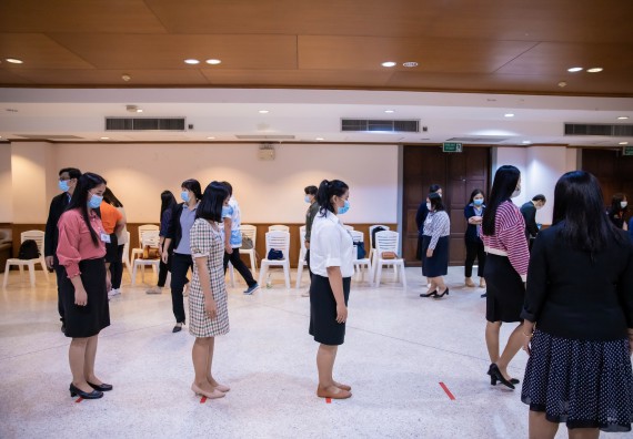 ภาพกิจกรรม คณะวิทยาศาสตร์และเทคโนโลยี จัดพิธีฝึกซ้อมรับพระราชทานปริญญาบัตร กลุ่มย่อย คณะวิทยาศาสตร์และเทคโนโลยี ประจำปีการศึกษา 2559-2560