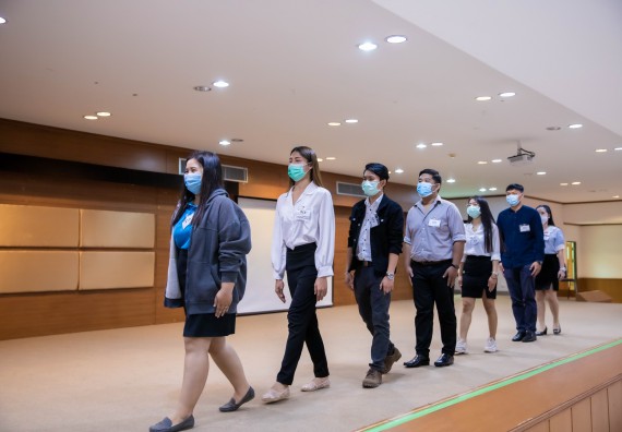 ภาพกิจกรรม คณะวิทยาศาสตร์และเทคโนโลยี จัดพิธีฝึกซ้อมรับพระราชทานปริญญาบัตร กลุ่มย่อย คณะวิทยาศาสตร์และเทคโนโลยี ประจำปีการศึกษา 2559-2560