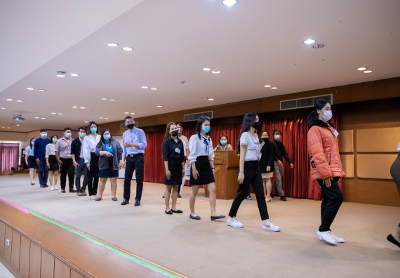 ภาพกิจกรรม คณะวิทยาศาสตร์และเทคโนโลยี จัดพิธีฝึกซ้อมรับพระราชทานปริญญาบัตร กลุ่มย่อย คณะวิทยาศาสตร์และเทคโนโลยี ประจำปีการศึกษา 2559-2560