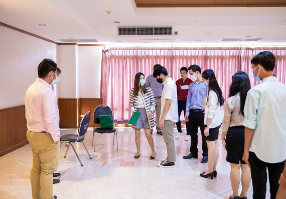 ภาพกิจกรรม คณะวิทยาศาสตร์และเทคโนโลยี จัดพิธีฝึกซ้อมรับพระราชทานปริญญาบัตร กลุ่มย่อย คณะวิทยาศาสตร์และเทคโนโลยี ประจำปีการศึกษา 2559-2560