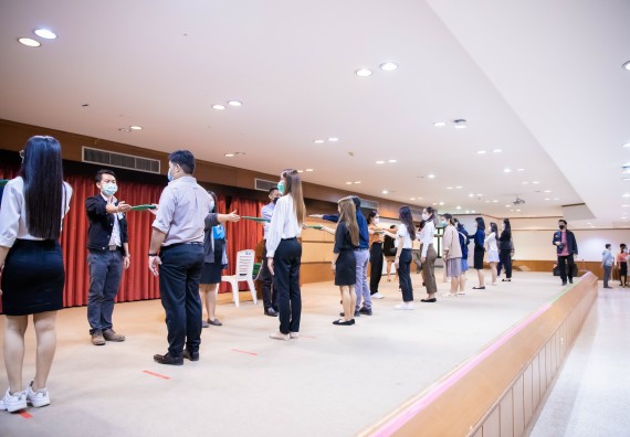 ภาพกิจกรรม คณะวิทยาศาสตร์และเทคโนโลยี จัดพิธีฝึกซ้อมรับพระราชทานปริญญาบัตร กลุ่มย่อย คณะวิทยาศาสตร์และเทคโนโลยี ประจำปีการศึกษา 2559-2560