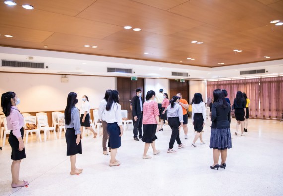 ภาพกิจกรรม คณะวิทยาศาสตร์และเทคโนโลยี จัดพิธีฝึกซ้อมรับพระราชทานปริญญาบัตร กลุ่มย่อย คณะวิทยาศาสตร์และเทคโนโลยี ประจำปีการศึกษา 2559-2560