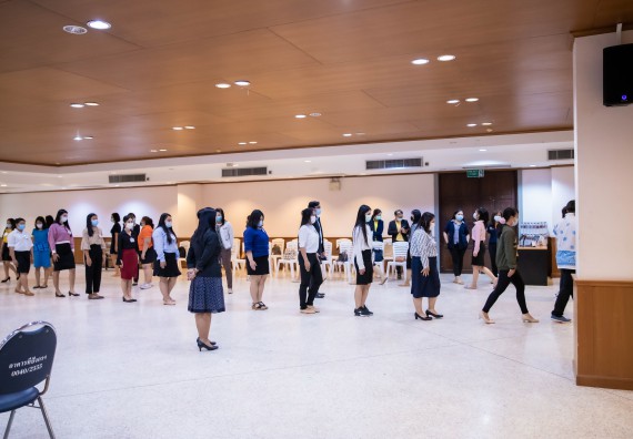 ภาพกิจกรรม คณะวิทยาศาสตร์และเทคโนโลยี จัดพิธีฝึกซ้อมรับพระราชทานปริญญาบัตร กลุ่มย่อย คณะวิทยาศาสตร์และเทคโนโลยี ประจำปีการศึกษา 2559-2560