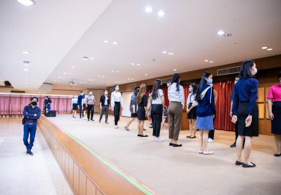 ภาพกิจกรรม คณะวิทยาศาสตร์และเทคโนโลยี จัดพิธีฝึกซ้อมรับพระราชทานปริญญาบัตร กลุ่มย่อย คณะวิทยาศาสตร์และเทคโนโลยี ประจำปีการศึกษา 2559-2560