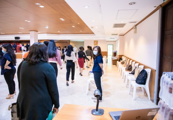 ภาพกิจกรรม คณะวิทยาศาสตร์และเทคโนโลยี จัดพิธีฝึกซ้อมรับพระราชทานปริญญาบัตร กลุ่มย่อย คณะวิทยาศาสตร์และเทคโนโลยี ประจำปีการศึกษา 2559-2560