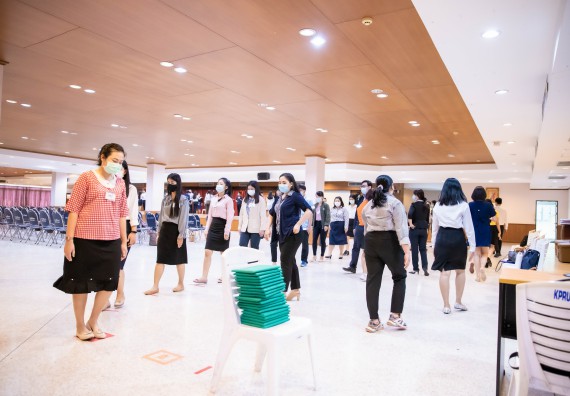 ภาพกิจกรรม คณะวิทยาศาสตร์และเทคโนโลยี จัดพิธีฝึกซ้อมรับพระราชทานปริญญาบัตร กลุ่มย่อย คณะวิทยาศาสตร์และเทคโนโลยี ประจำปีการศึกษา 2559-2560