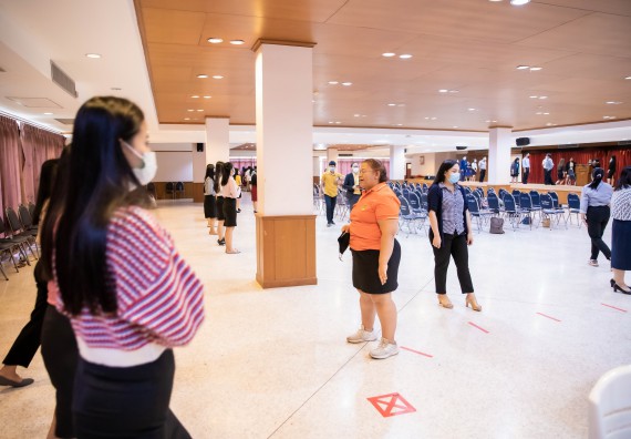 ภาพกิจกรรม คณะวิทยาศาสตร์และเทคโนโลยี จัดพิธีฝึกซ้อมรับพระราชทานปริญญาบัตร กลุ่มย่อย คณะวิทยาศาสตร์และเทคโนโลยี ประจำปีการศึกษา 2559-2560