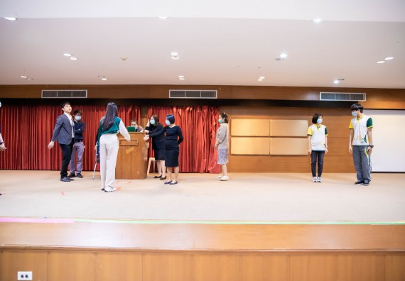 ภาพกิจกรรม คณะวิทยาศาสตร์และเทคโนโลยี จัดพิธีฝึกซ้อมรับพระราชทานปริญญาบัตร กลุ่มย่อย คณะวิทยาศาสตร์และเทคโนโลยี ประจำปีการศึกษา 2559-2560